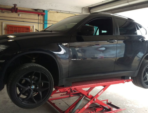 Changement de pneu sur BMW X6